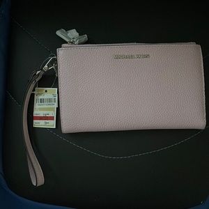 Michael Kors wristlet